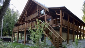 Bootjack Lodge on Drummond Island (2583)