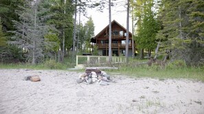 Bootjack Lodge on Drummond Island (2584)