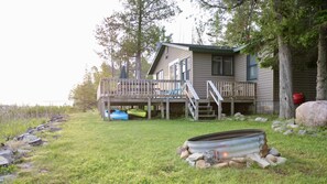 By the Bay on Drummond Island (2703)
