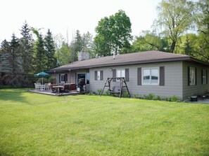 Lakeside Ranch on Drummond Island (3268)