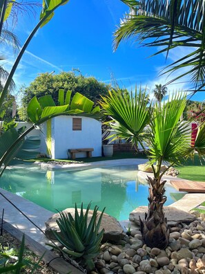 Vue sur la piscine