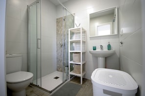 Bain