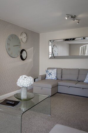 Living Room / Lounge