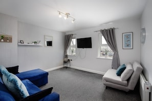 Living Room / Lounge