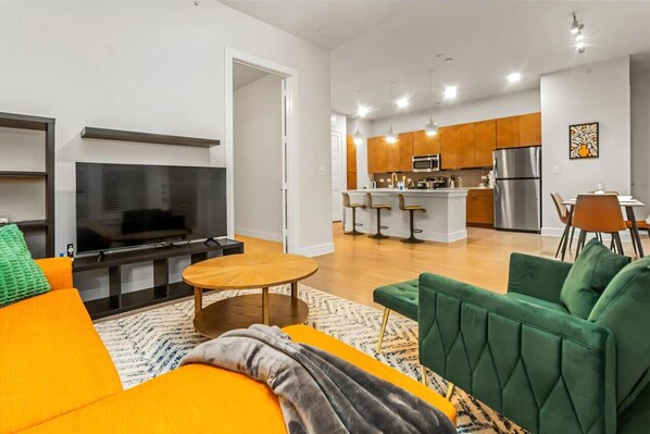 Living room with Kitchen overview