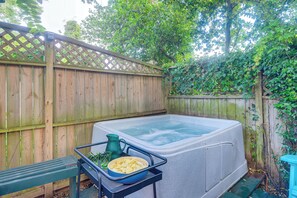 Back Deck | Private Hot Tub