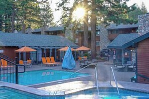 Guests have access to the hot tubs and pool of the 3 Peaks Resort & Beach Club (Hot tubs are year round. Pool is open May-Sept and closed for winter)