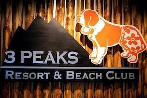 This townhouse is part of the 3 Peaks Resort & Beach club. Check-in will be at the front desk to get the key.
