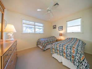 1st floor Twin bedroom