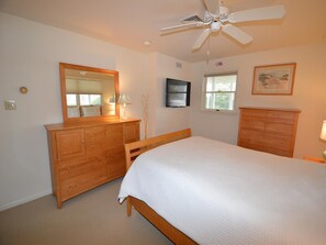 Another angle of Queen bedroom