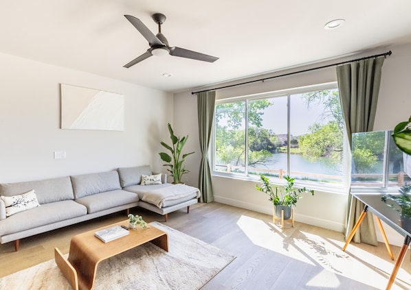 Enjoy the gorgeous lake view from the expansive open living area!