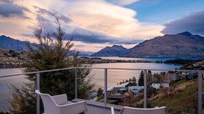 Marvelous Queenstown Lake views