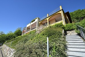 Extérieur maison de vacances [été]