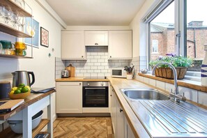 Sunstar, Whitby - Host & Stay