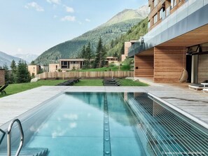 Schwimmbad, Eigentum, Haus, Gebäude, Die Architektur, Grundeigentum, Freizeitzentrum, Zuhause, Freizeit, Design