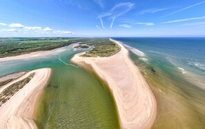 Hideaway in Docking, Docking: The beautiful coast is a 10-minute drive away