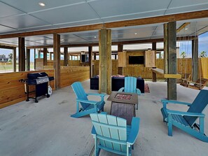 Ground Level Patio Area
