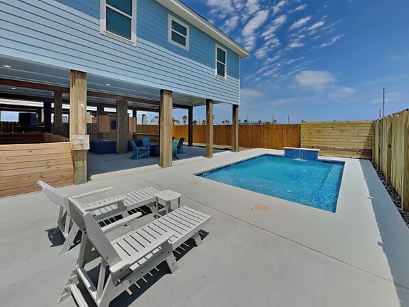 Private Pool & Chairs