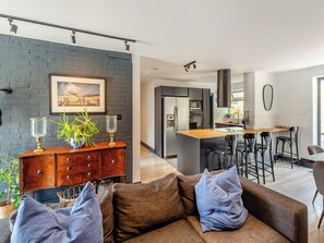 Open plan living space | Seabrook House, Hythe