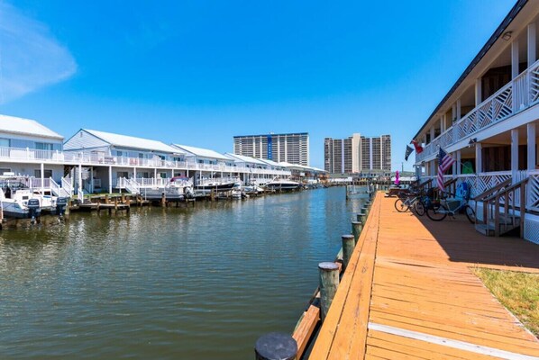 Marina