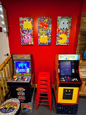 Game Room (3)
