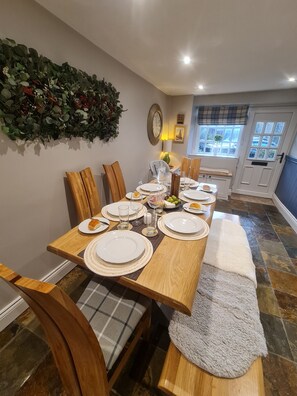 Large Dining table for 8