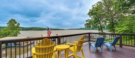 Climax Springs Vacation Rental | 4BR | 2.5BA | 2,500 Sq Ft | Stairs Required