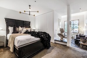 FIFTH AVENUE: Master Bedroom