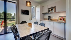 Make a tasty meal in your own kitchen!