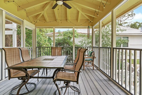 Outdoor dining