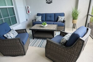 Front Lanai