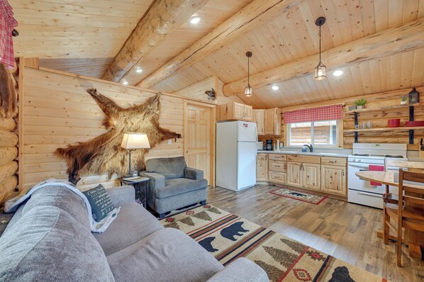 Soldotna Vacation Rental | 1BR | 1BA | Steps Required | 384 Sq Ft