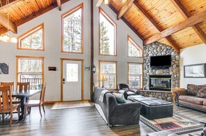 Living Area | Fireplace | Flat-Screen TV | Board Games | 1st Floor