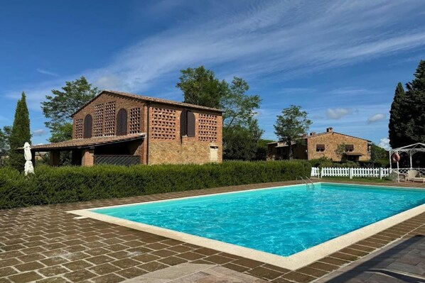 Holiday Home Swimming Pool