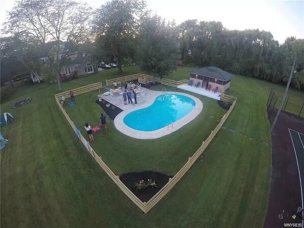 pool