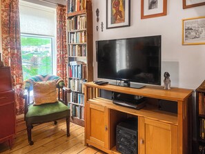 Living area | Creative Afan Valley Home, Blaengwynfi, near Neath
