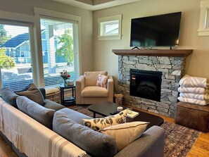 Electric fireplace