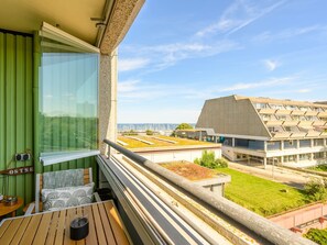 Seitlicher Meerblick vom Balkon