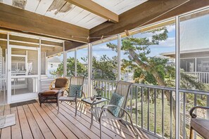 ,Screened Porch,