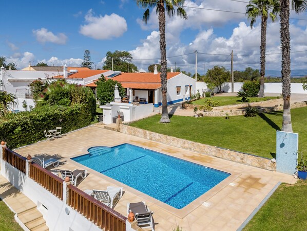 Welcome to Casa Dos Aloes!