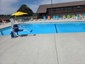 Handicap pool lift at the outdoor pool