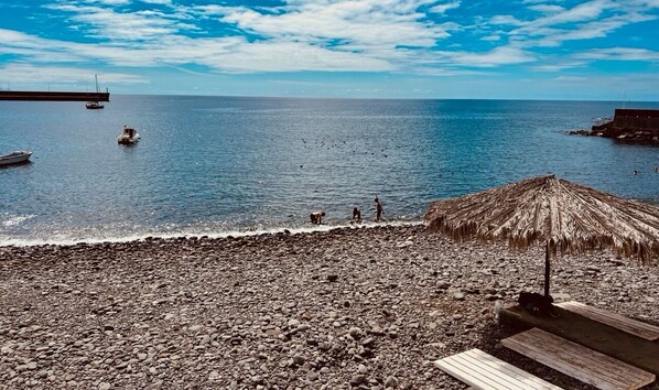 beach calhau -Caniçal (70 mts -Vega house )