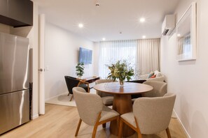 Dining table seats 4