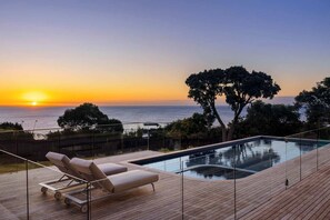 Pool area & sun lounges.