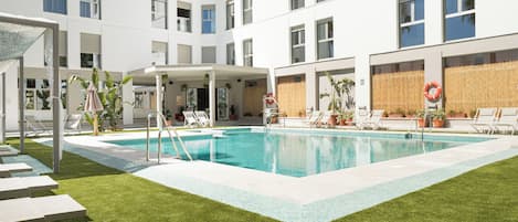 Piscine extérieure