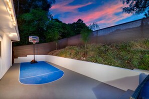 Sport court