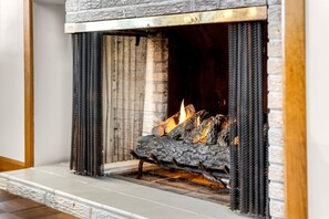 Fire place