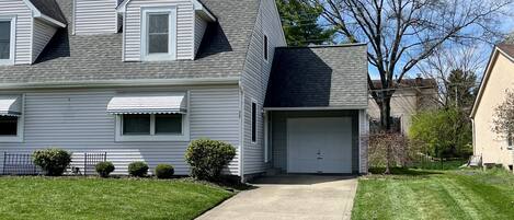 Quiet neighborhood; private driveway