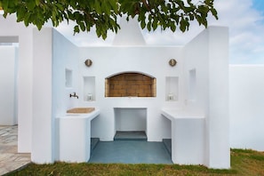 Exquisite Santorini Villa | Villa Desire | Private Plunge Pool & Stunning Sea Views | 500m From Beach | Vourvoulos