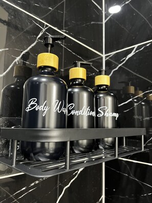 Bathroom amenities